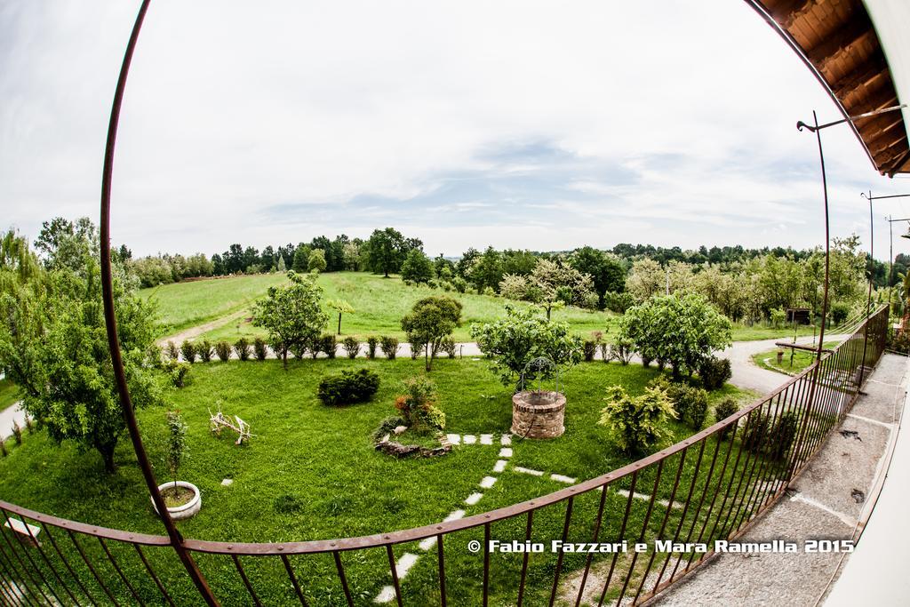Camera Familiare con Vista Giardino